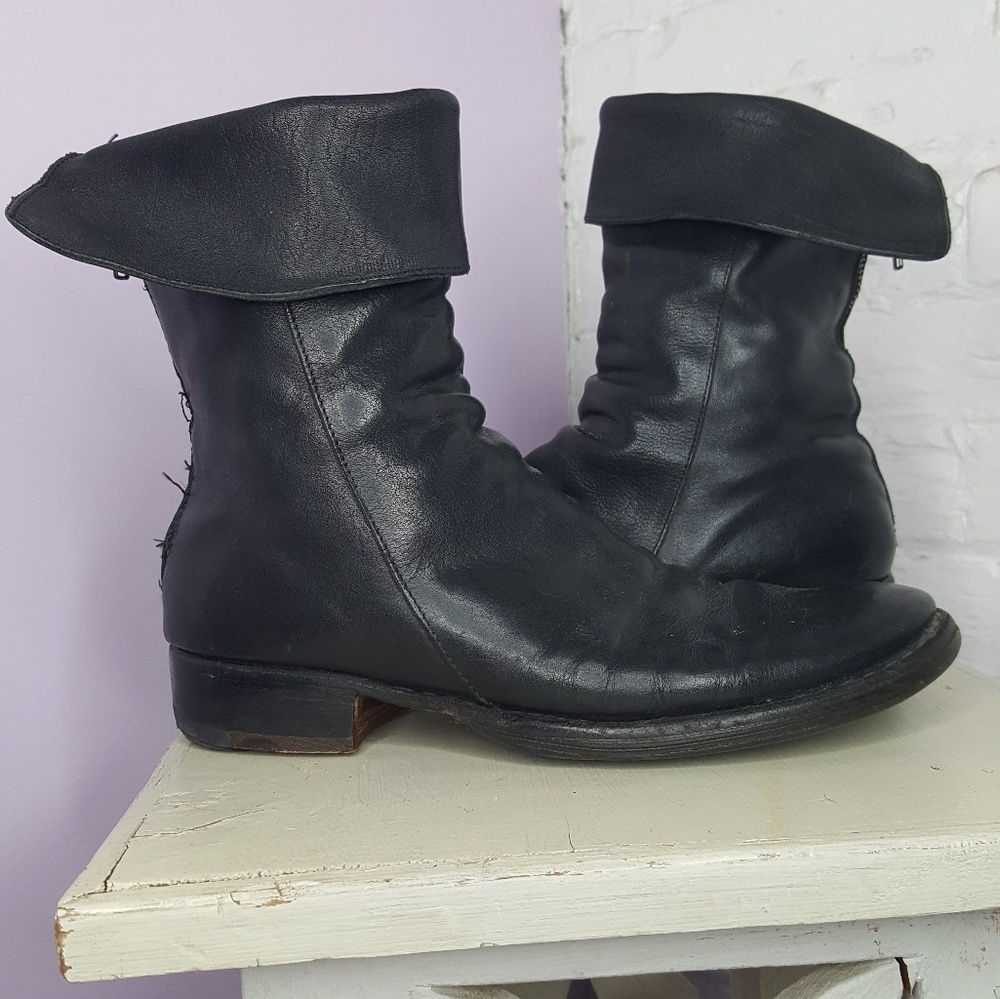 Fiorintini and Baker lowrise boot.